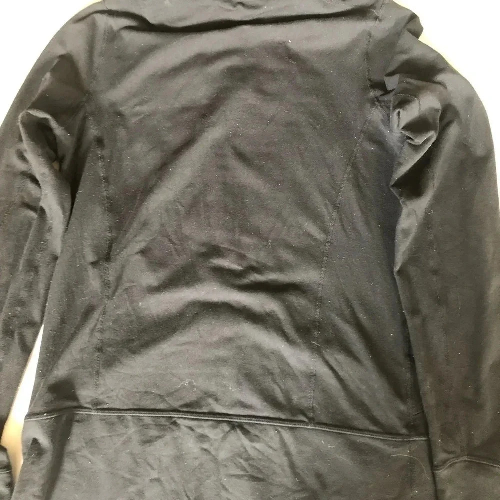 Lululemon Full Zip - Picture 5 of 9